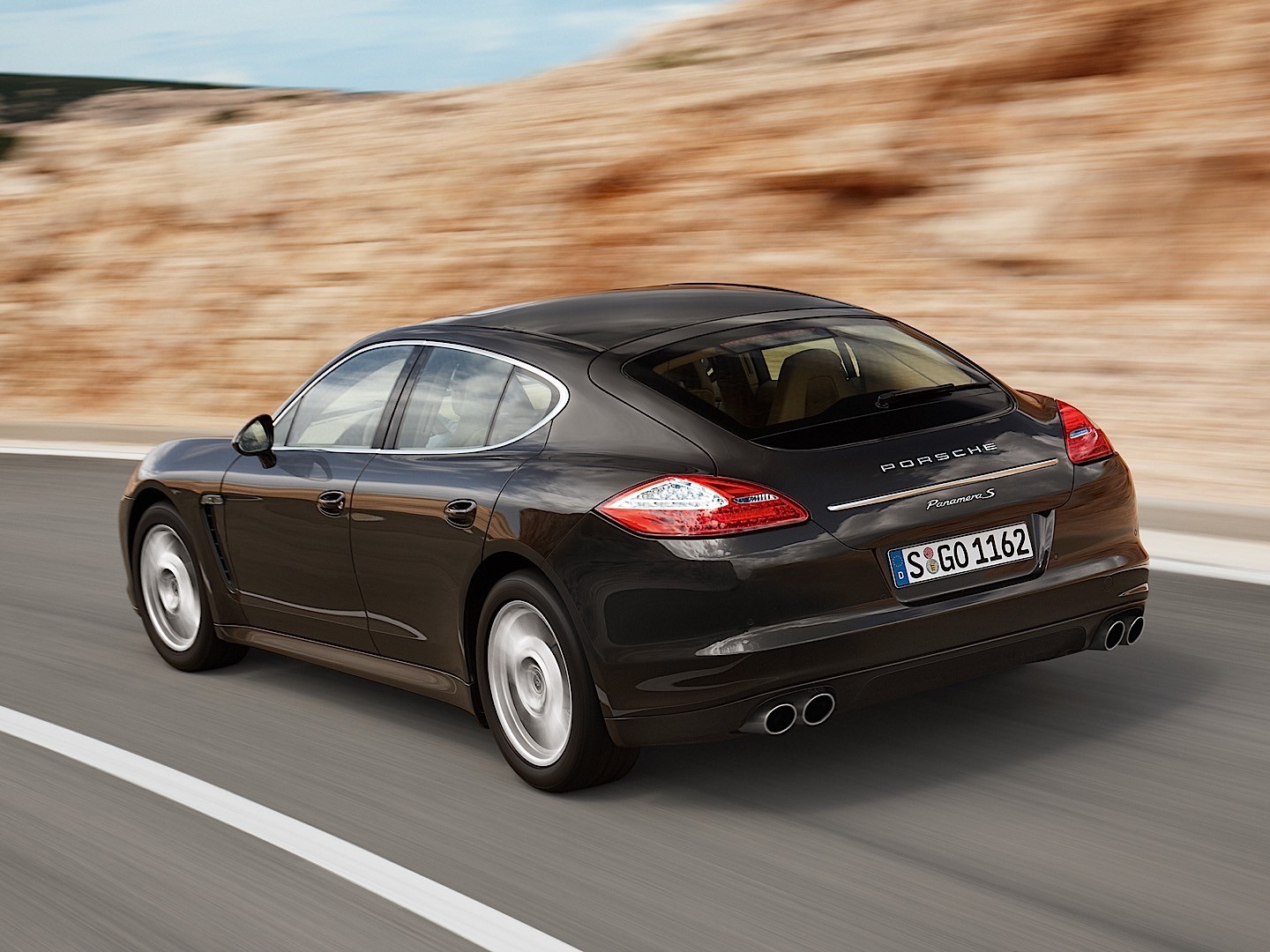 Porsche Panamera S photo 13