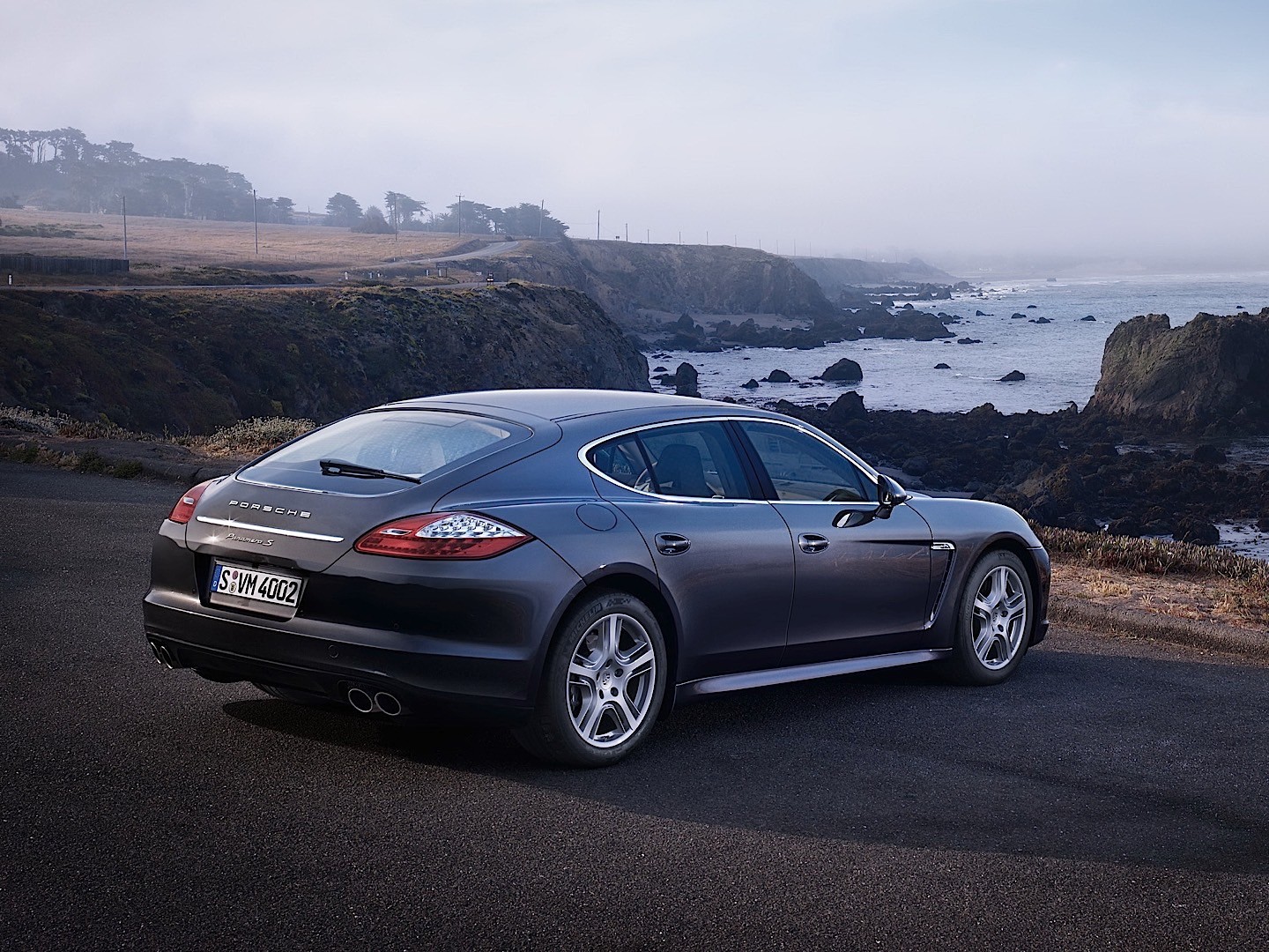 Porsche Panamera S photo 16