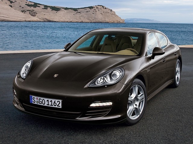 Porsche Panamera S photo 19