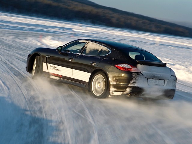Porsche Panamera S photo 20