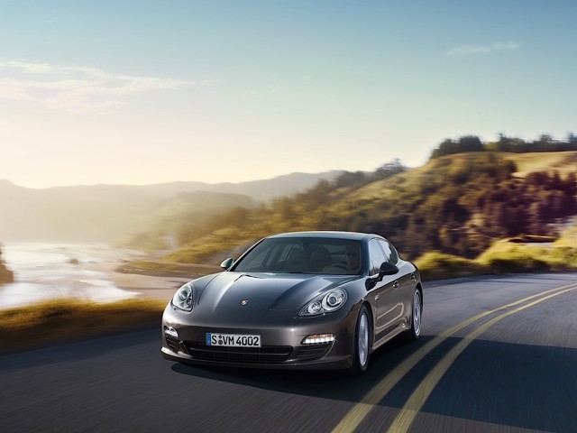 Porsche Panamera S photo 22