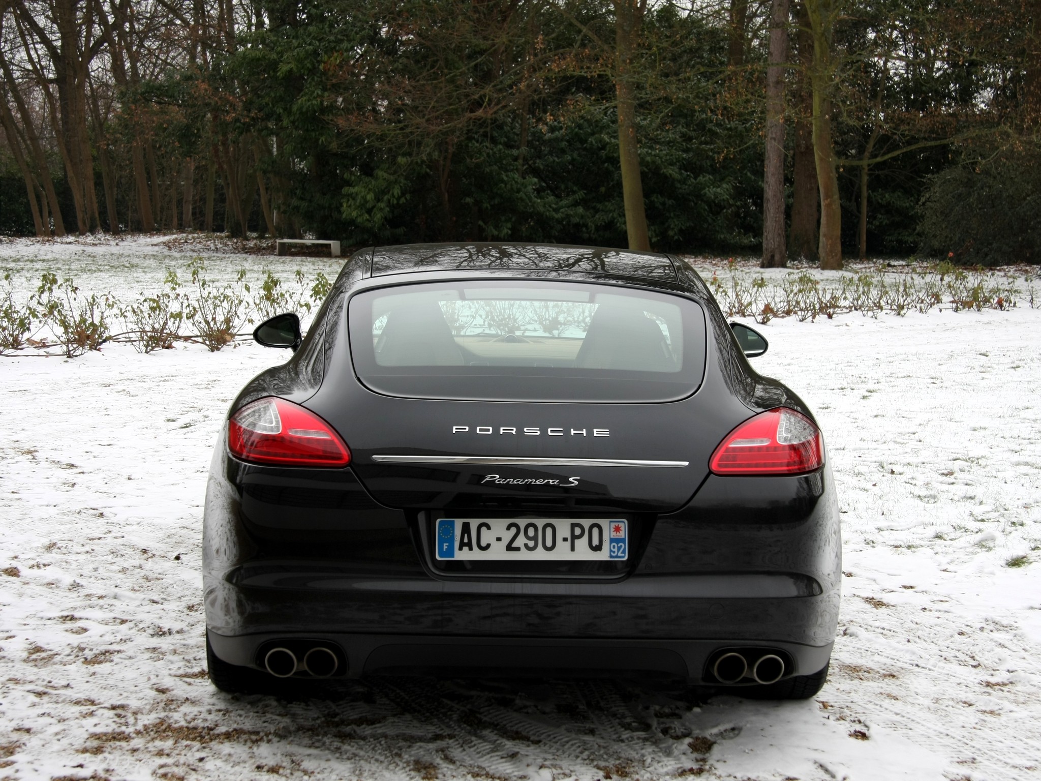 Porsche Panamera S photo 29