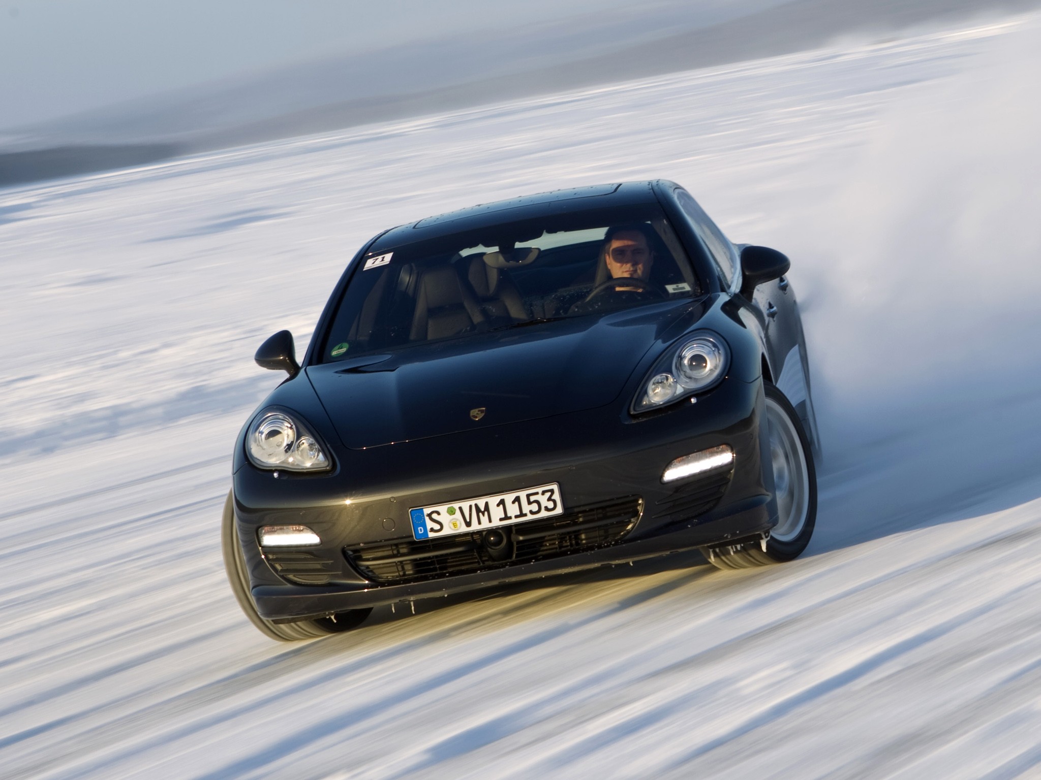 Porsche Panamera S photo 31