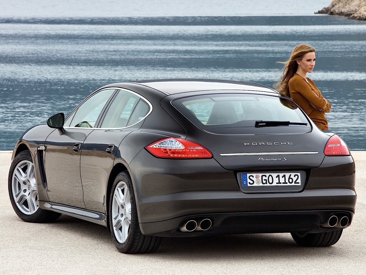 Porsche Panamera S photo 4
