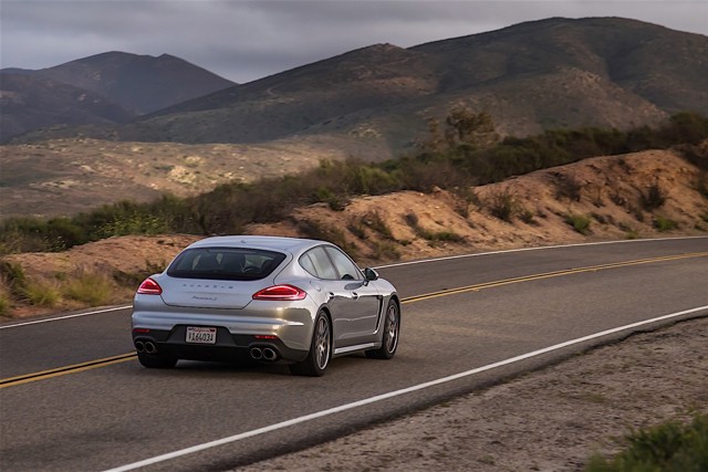 PORSCHE Panamera S