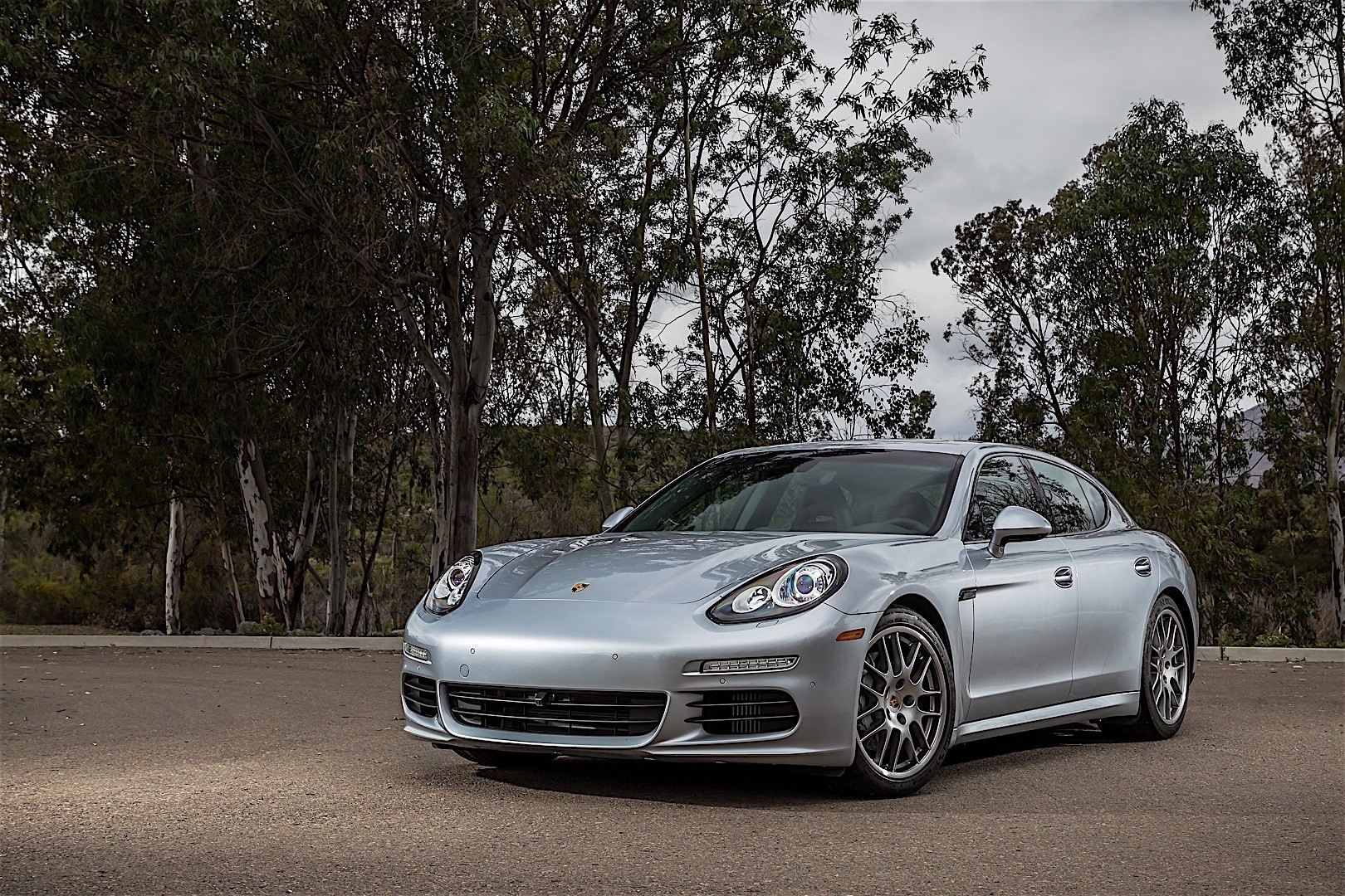 Porsche Panamera S photo 3