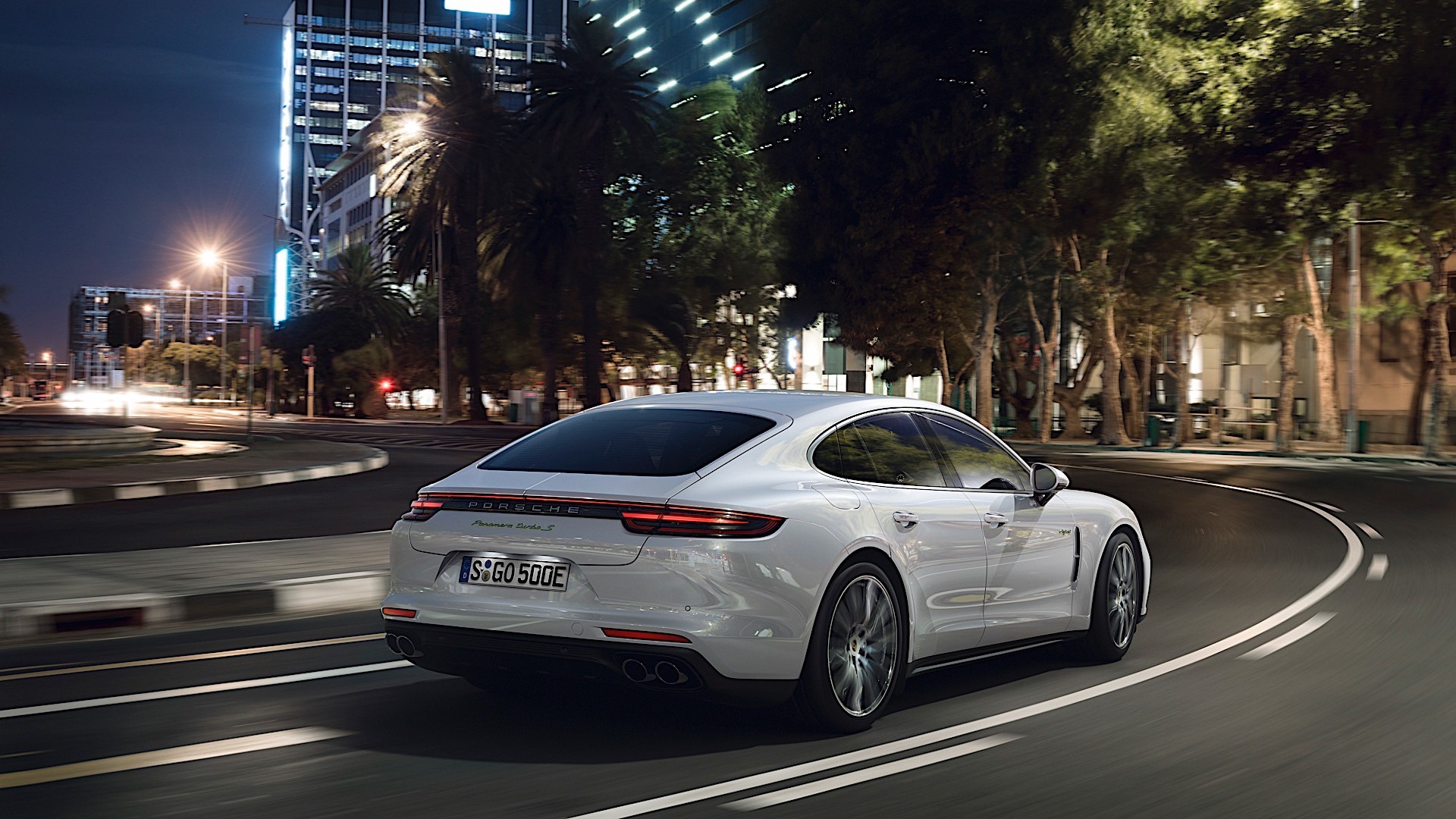 Porsche Panamera Turbo S E-Hybrid photo 8