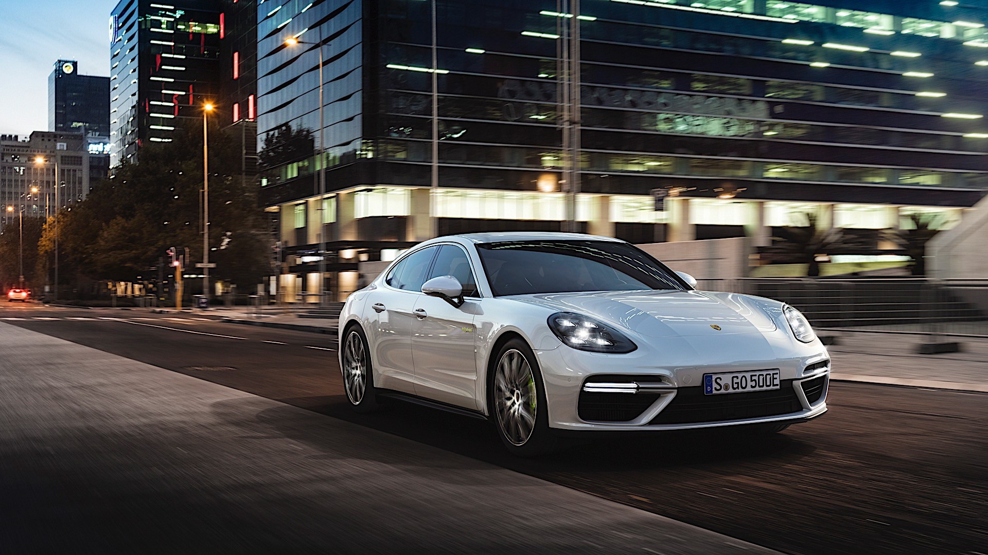 Porsche Panamera Turbo S E-Hybrid photo 9