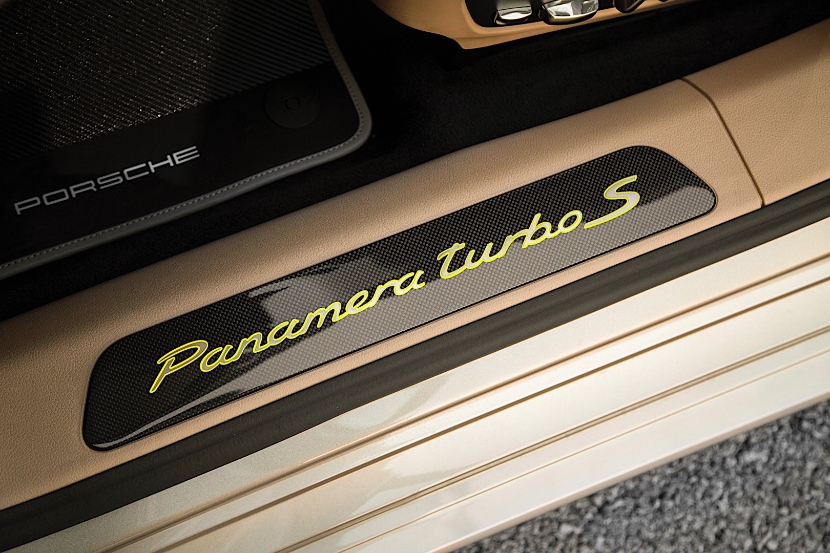 Porsche Panamera Turbo S E-Hybrid photo 18