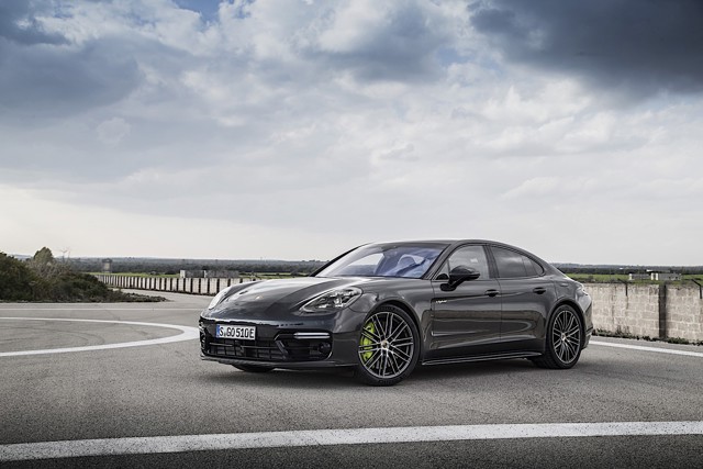 Porsche Panamera Turbo S E-Hybrid photo 6