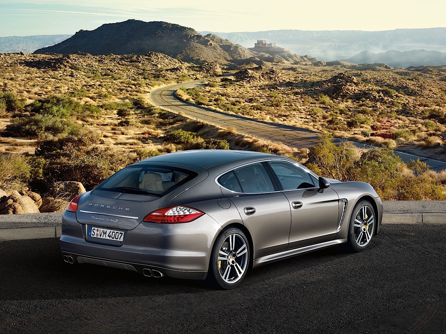 Porsche Panamera Turbo S photo 24