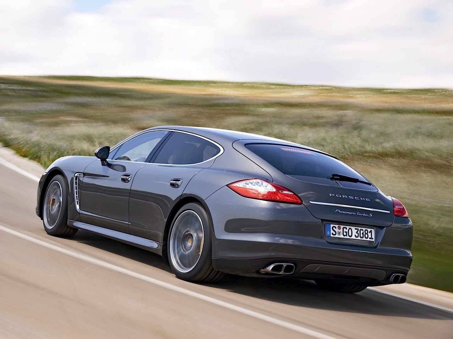 Porsche Panamera Turbo S photo 29
