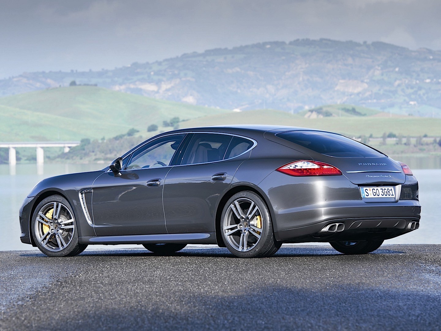 Porsche Panamera Turbo S photo 35