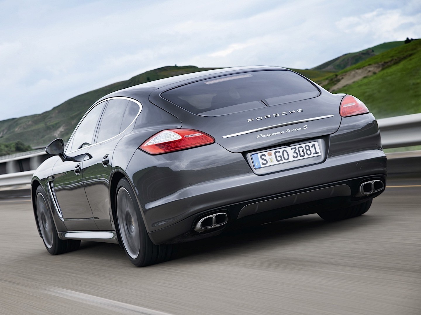 Porsche Panamera Turbo S photo 39