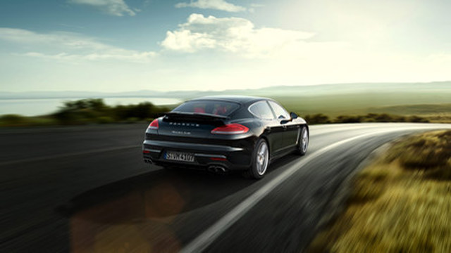 Porsche Panamera Turbo S photo 33