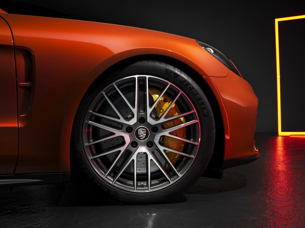 Porsche Panamera Turbo S photo 2