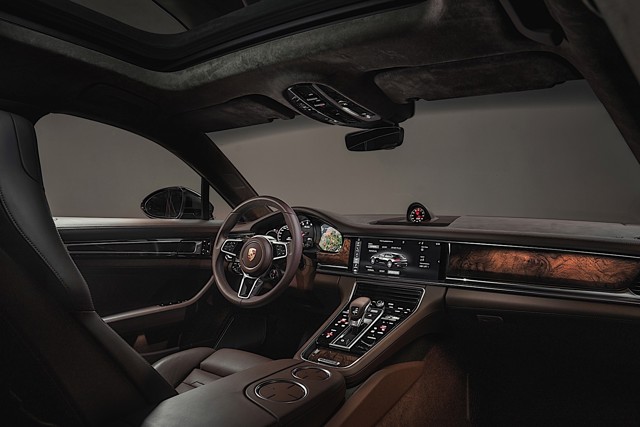 Porsche Panamera Turbo Sport Turismo photo 16