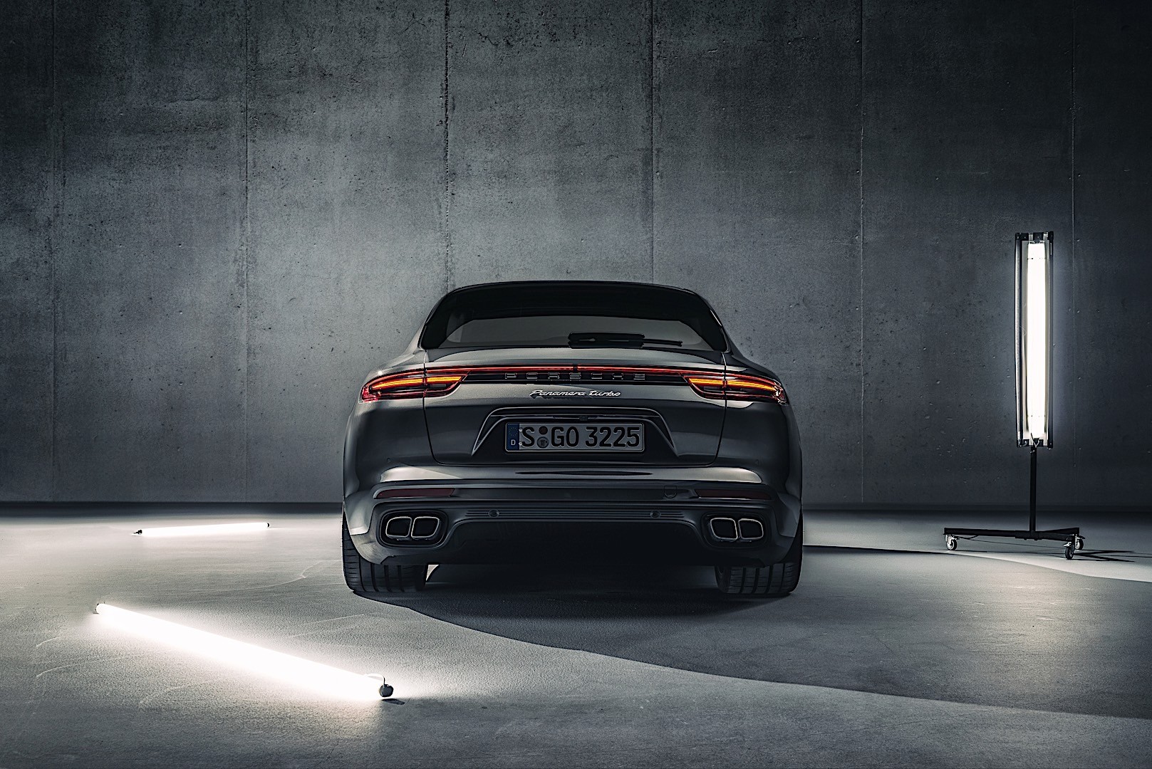 Porsche Panamera Turbo Sport Turismo photo 6