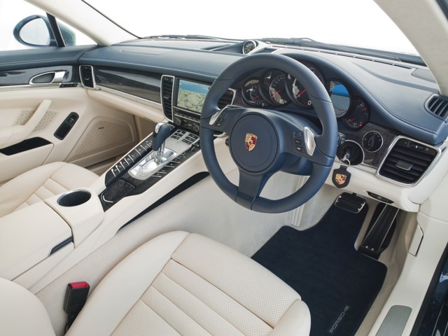Porsche Panamera Turbo foto 64