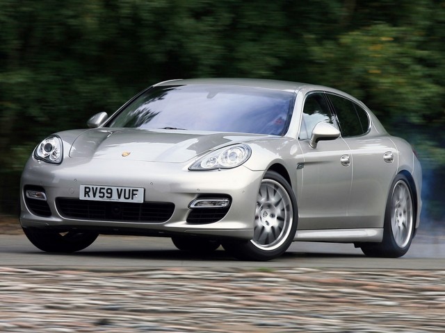 Porsche Panamera Turbo foto 13