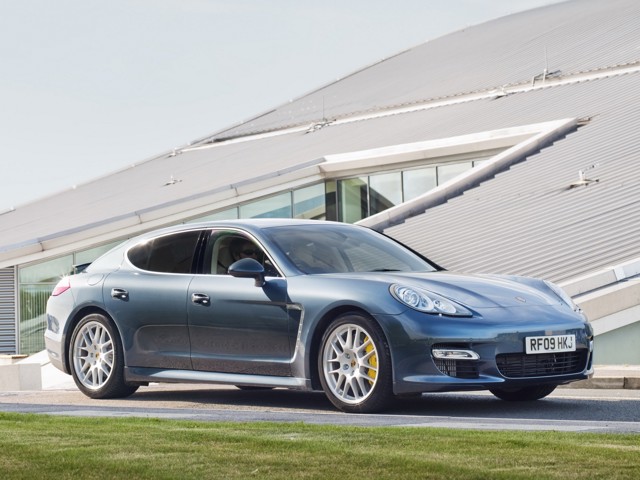 Porsche Panamera Turbo foto 22