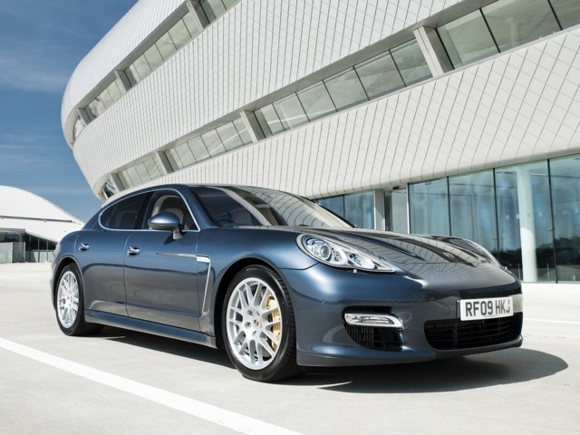 Porsche Panamera Turbo foto 23