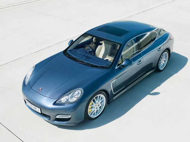 Porsche Panamera Turbo foto 26