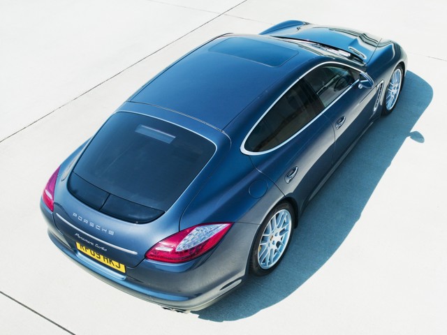 Porsche Panamera Turbo foto 27