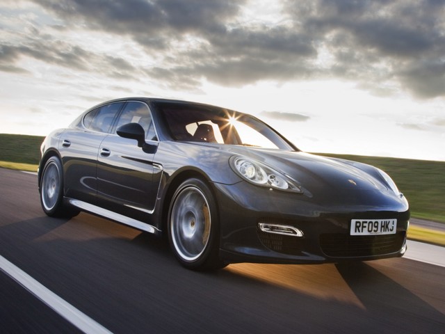 Porsche Panamera Turbo foto 30