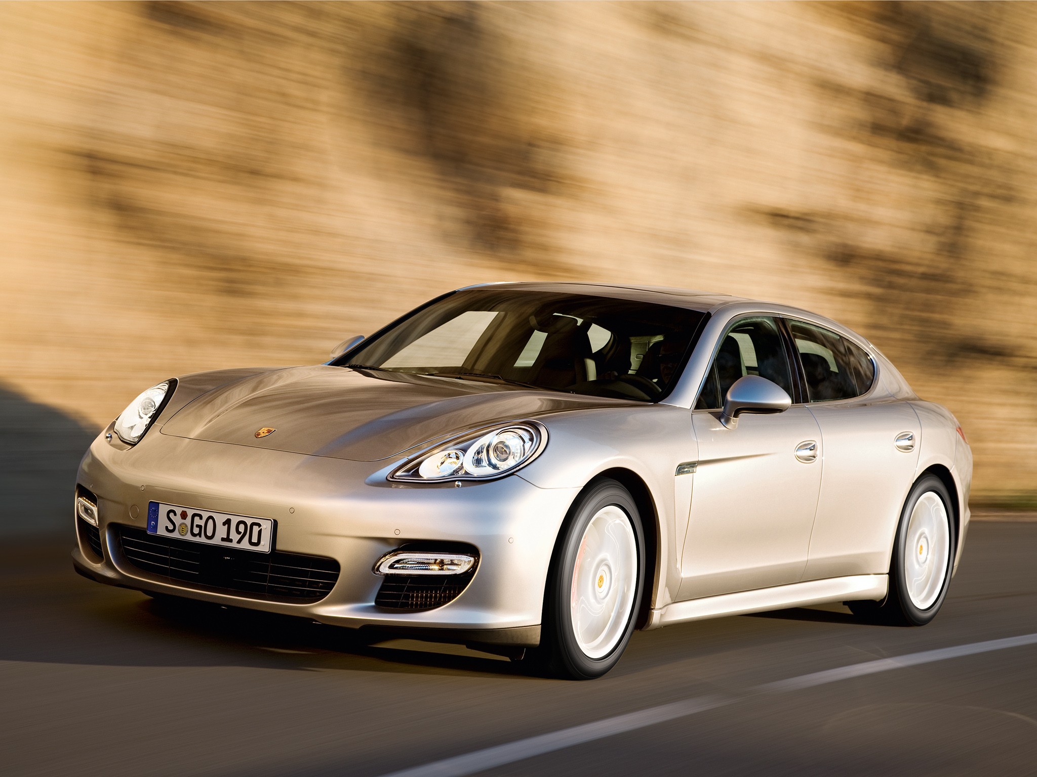 Porsche Panamera Turbo photo 34