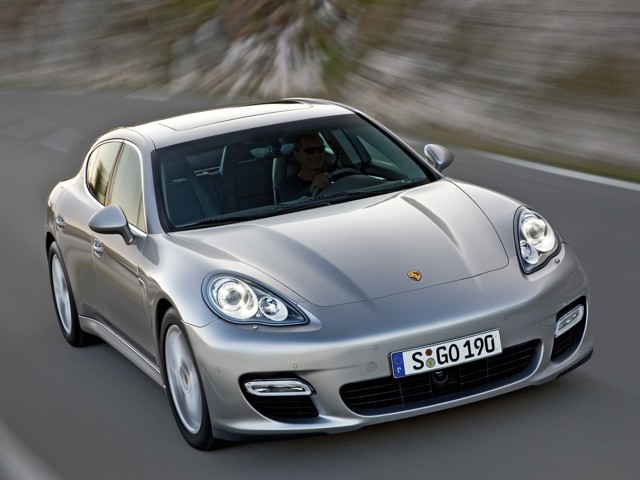 Porsche Panamera Turbo foto 35