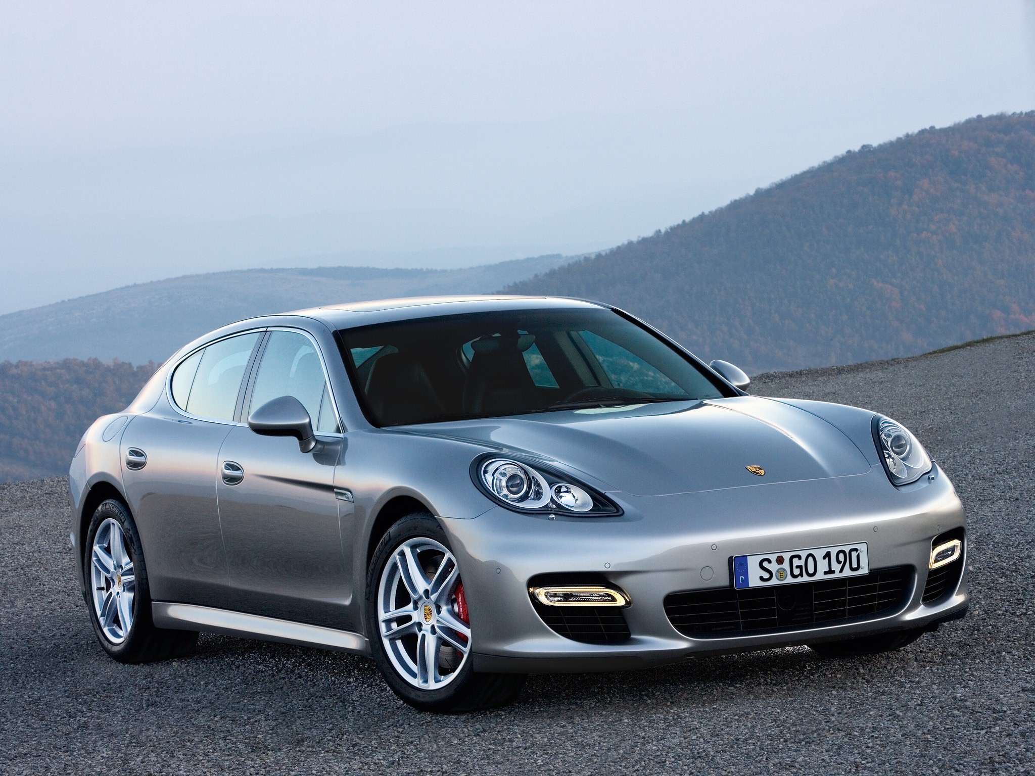 Porsche Panamera Turbo photo 36