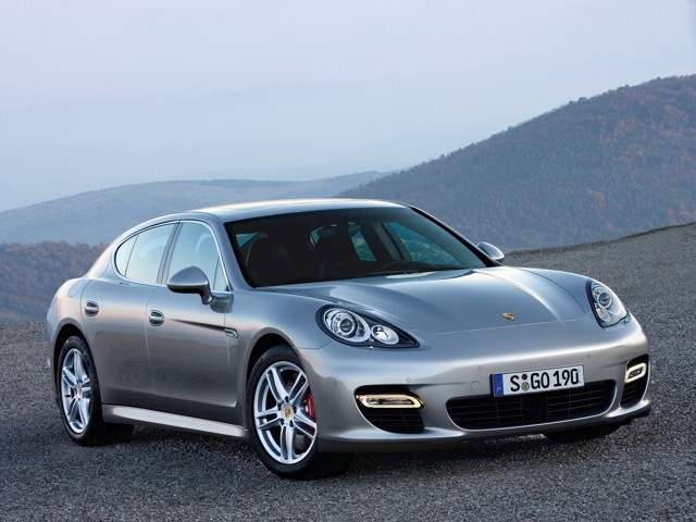 Porsche Panamera Turbo foto 36
