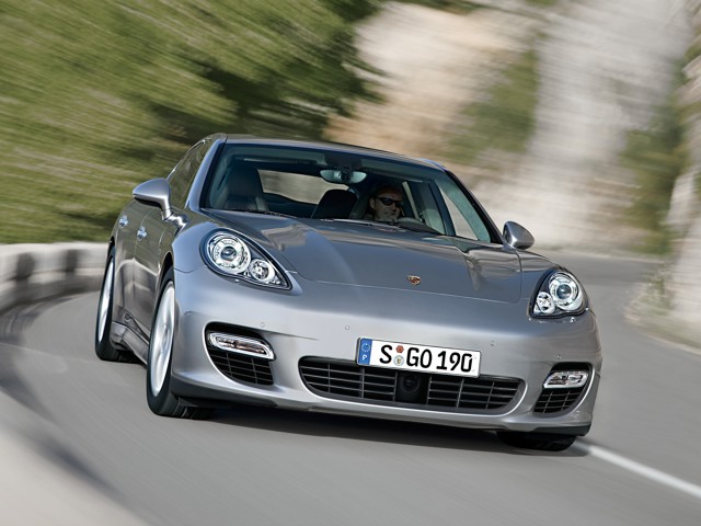 Porsche Panamera Turbo foto 39