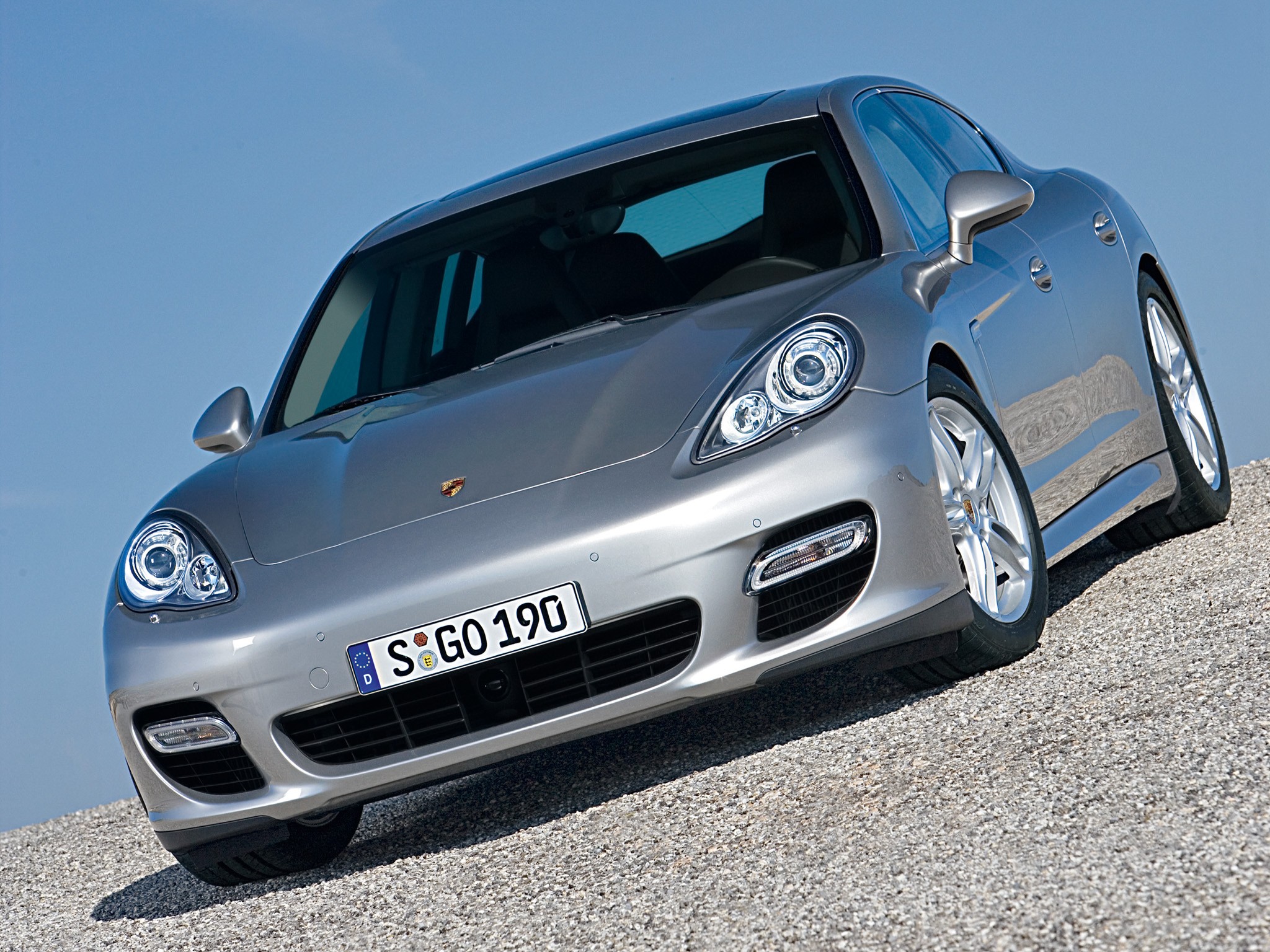 Porsche Panamera Turbo photo 42