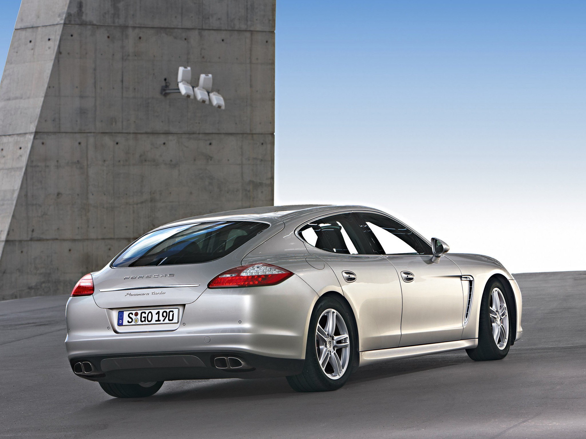Porsche Panamera Turbo photo 49