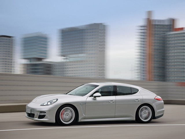 Porsche Panamera Turbo foto 53