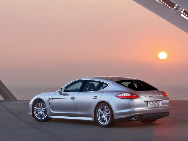 Porsche Panamera Turbo foto 58