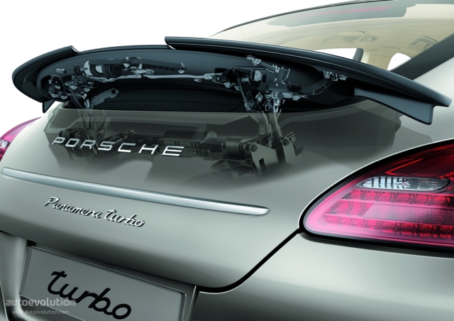 Porsche Panamera Turbo foto 10
