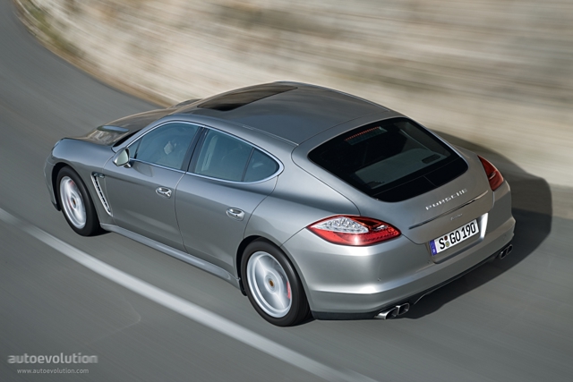 Porsche Panamera Turbo foto 4