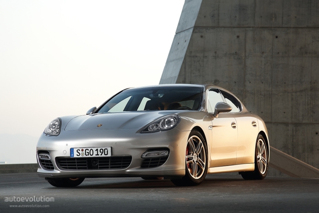 Porsche Panamera Turbo foto 5