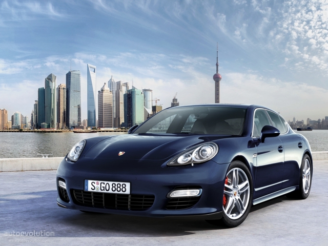 Porsche Panamera Turbo foto 7