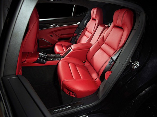 Porsche Panamera Turbo photo 31