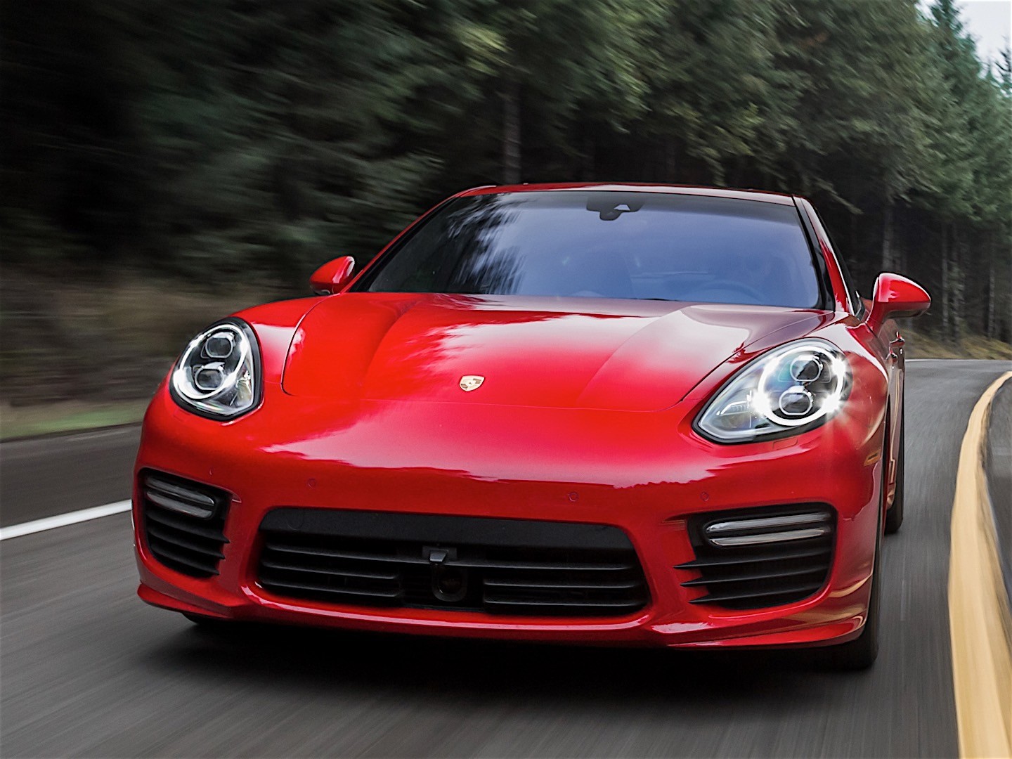 Porsche Panamera Turbo photo 3