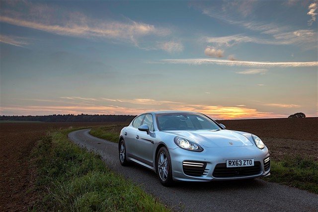 Porsche Panamera Turbo photo 6