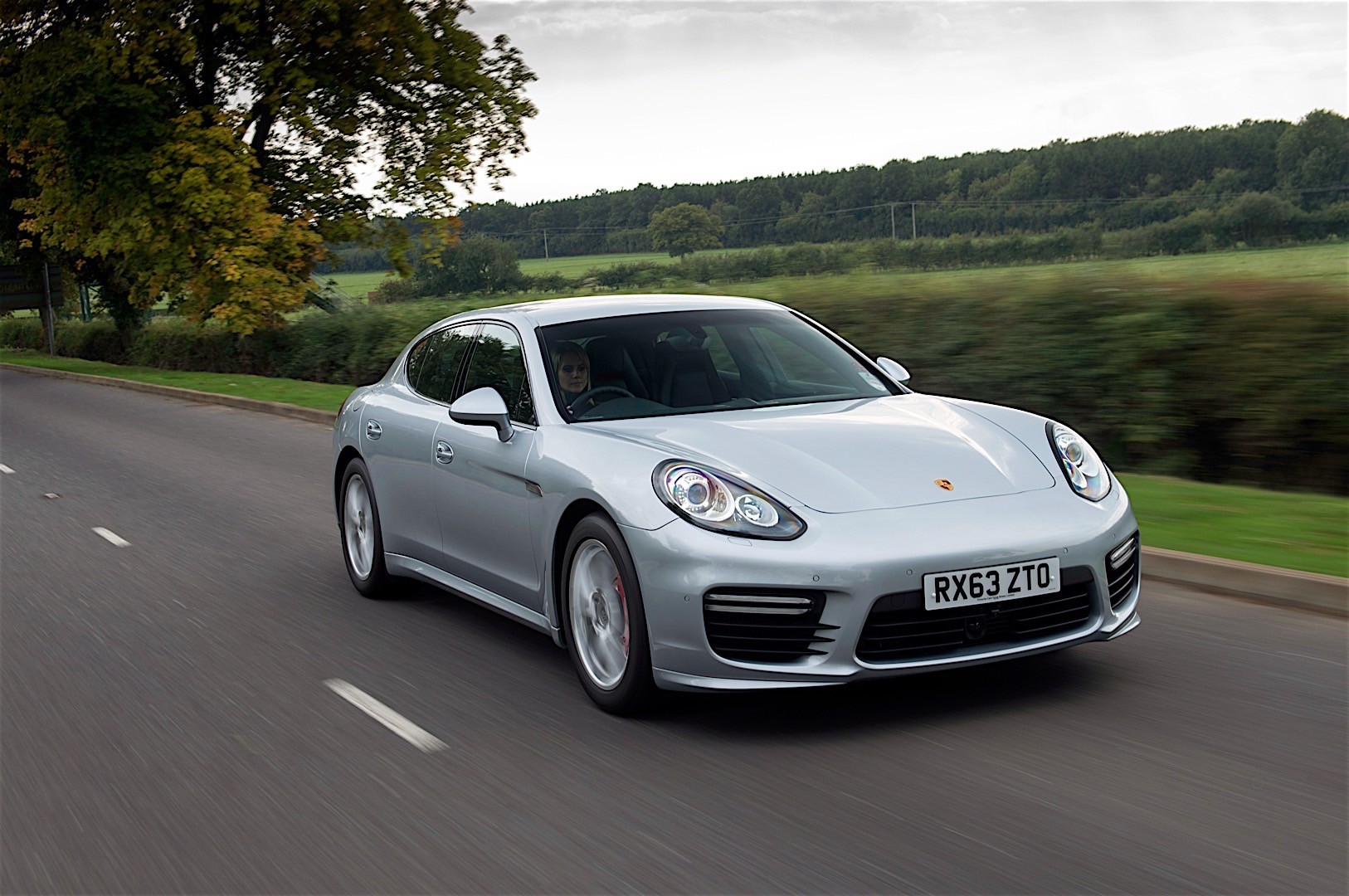 Porsche Panamera Turbo photo 12