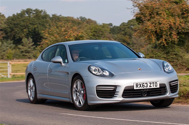 Porsche Panamera Turbo photo 19