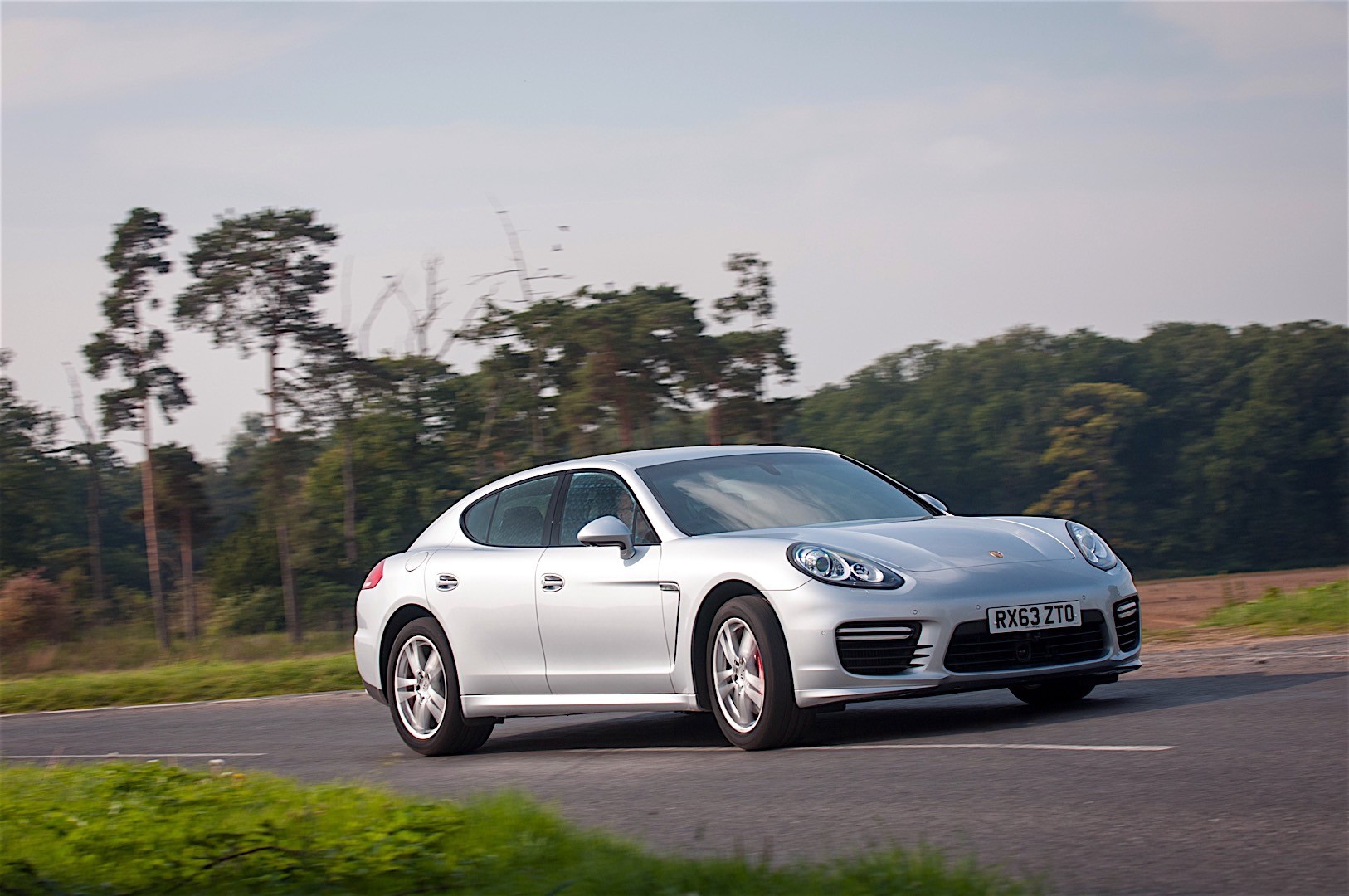 Porsche Panamera Turbo photo 21