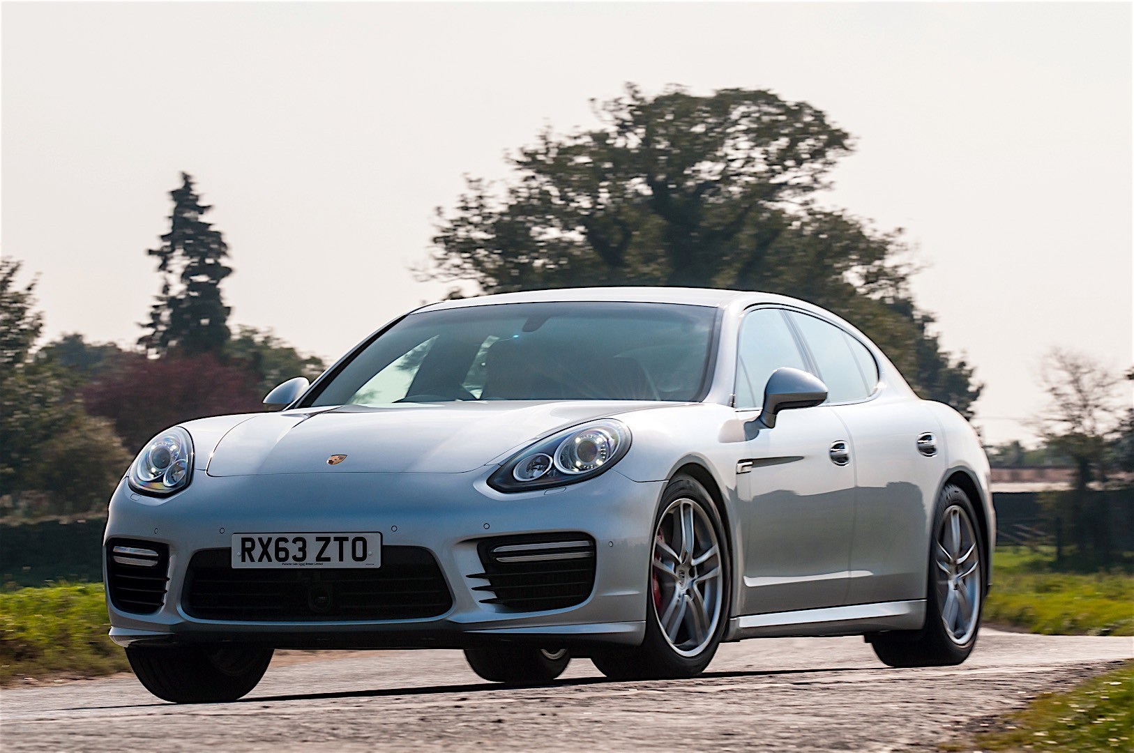 Porsche Panamera Turbo photo 22