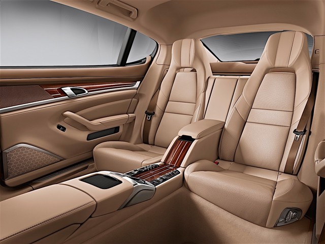 Porsche Panamera Turbo photo 33